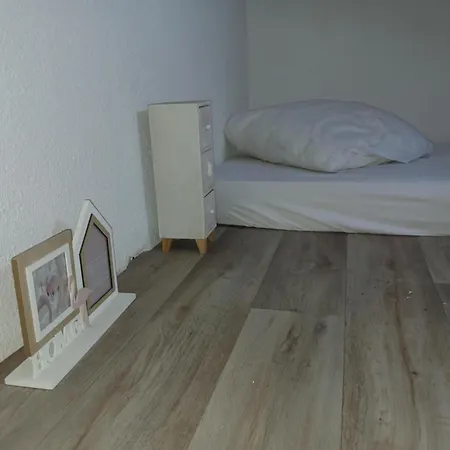 Joli En Centre Et Au Calme Lägenhet